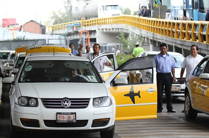 Airport Pick Up - Private Transport Service - Finding Your Driver in Punta Cana: The Name Card Advantage (and One Real Tip)