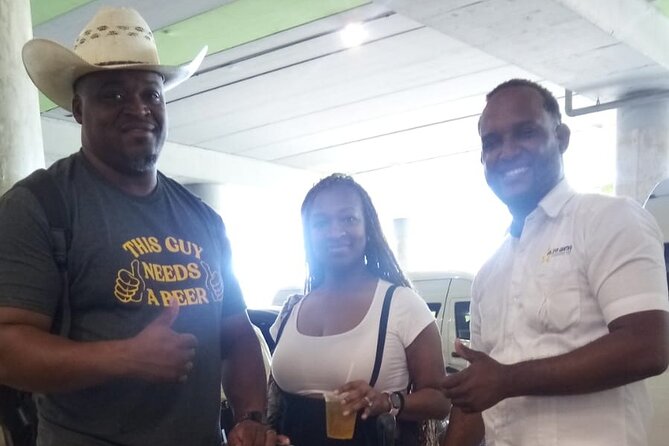 Airport Transfer from/to Uvero Alto to Punta Cana - What you get in the vehicle (and what you need to budget for)