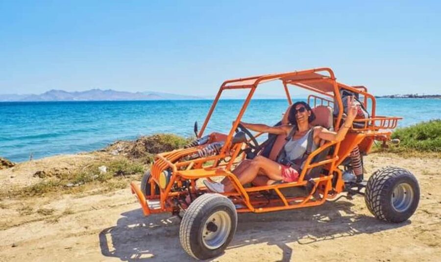 Booggy Adventure en Macao: Cuevas, Playa y Barro Extremo - Pickup, Helmets, and the Reality of Driving Off-Road