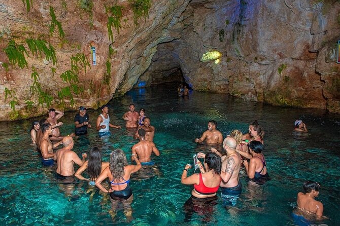 Boogies Adventure, Private Cave, Taino Show - Boogies Adventure in convertible SUVs: the fun part that needs the right mindset