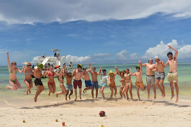 Boots and Booze in Punta Cana, A COUNTRY Party Boat Cruise - The country theme, included drinks, and why the vibe is the product
