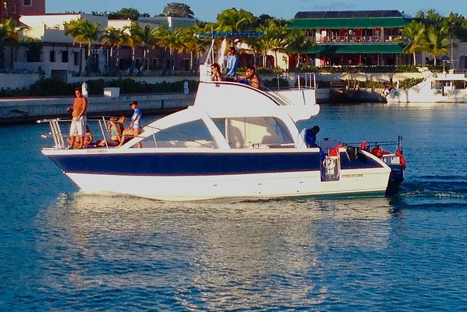 Cap Cana Private Family Catamaran - Pickup and transportation: plan for what is included, and what is not