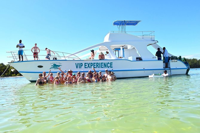 Caribbean Party Boat - What the 3-hour Punta Cana party boat feels like in real life