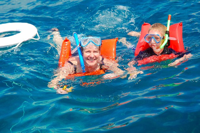 Catalina Island & Snorkling Tour Full Day All Inclusive - Isla Catalina time: beach relaxation with actual space
