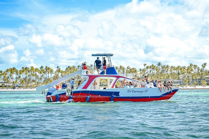 Catamaran Party Boat In Punta Cana With Pick Up - Group size, crowding, and comfort on a party catamaran