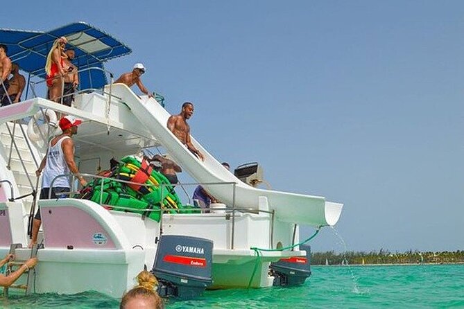Catamaran Party in Punta Cana with Unlimited Drinks - Key highlights at a glance