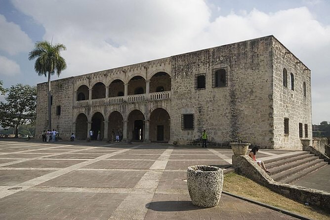 City Tour In Santo Domingo Leaving from Punta Cana - Modern Santo Domingo section: companies, architecture, and contrast