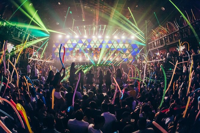 Coco Bongo Night Club Party in Punta Cana - Round Transfer & Entrance Tickets - Duration and timing: a full 5-hour night plan
