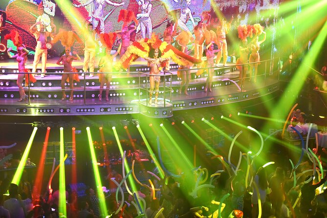 Coco Bongo Premium Open Bar - The Premium Open Bar (8pm to 2am): Great for Momentum, Not Perfect for Precision