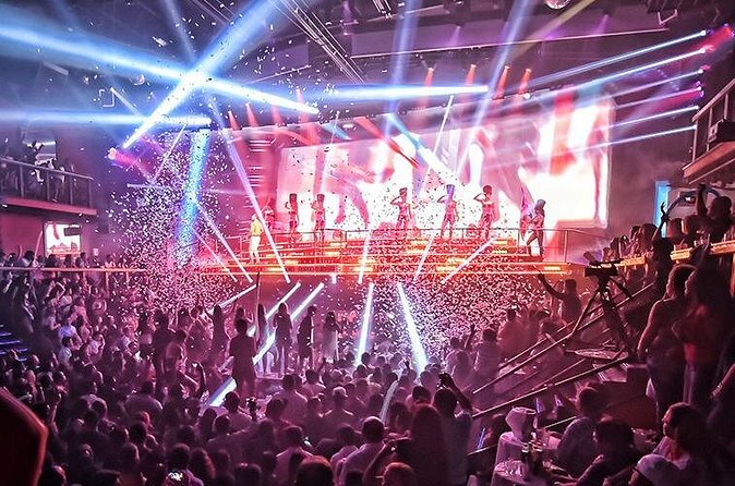 Coco Bongo Punta Cana New Year's Eve 2026 - Drinks, Bottled Water, and How to Pace Yourself