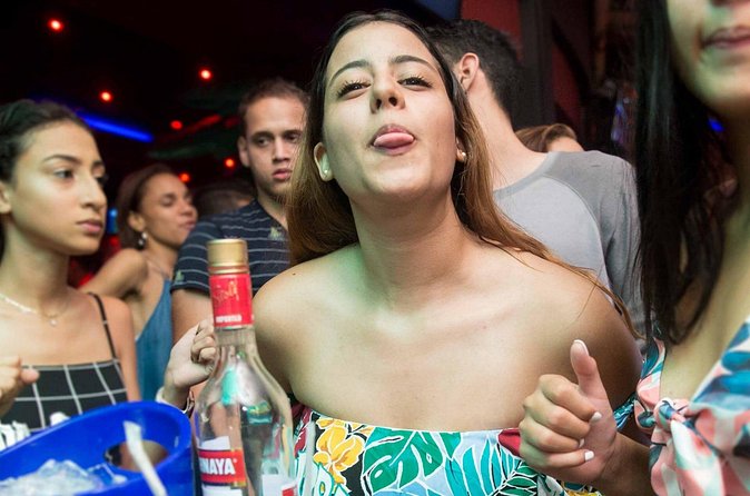 Coco Bongo Show and Disco - Drinks and what is included, plus the extras that cost money