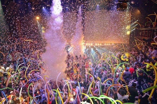CocoBongo Punta Cana Entry ticket with Entertainment and Open Bar - Open bar and ticket levels: where Gold Member and Front Row can help