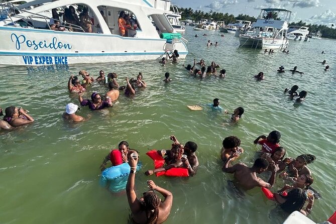 DE Hip Hop Boat Party for Adults and Free Drinks Only - Natural Pool Break: Swims, Snacks, and Photo Time