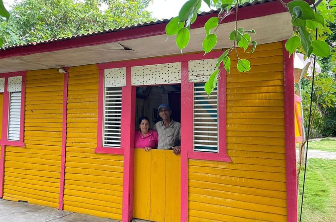 Discover Dominican life - How the guides shape the experience: Jeremy, Freddy, Heloise, and more