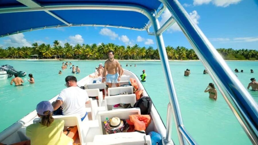 Discover Punta Cana: Full-Day Saona Island All Included - Rating reality check: where people feel happy, and where it gets stressful