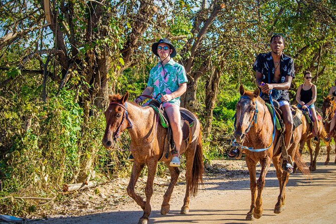 Dominican Countryside Horseback Riding Tour + Beach and Local Culture - Riding Time and Horse Handling: What “Beginner-Friendly” Really Means