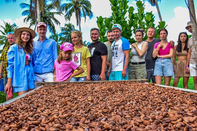 ECO TOUR Playa El Limon (Excursion Multi-activites) - Stop 1: Sabana de Nisibón, a quick look at everyday Dominican life