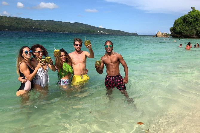El Limon Waterfall and Bacardi Island Tour from Punta Cana with Lunch Included - Lunch at the Countryside Ranch: Filling, Simple, and Timed Well