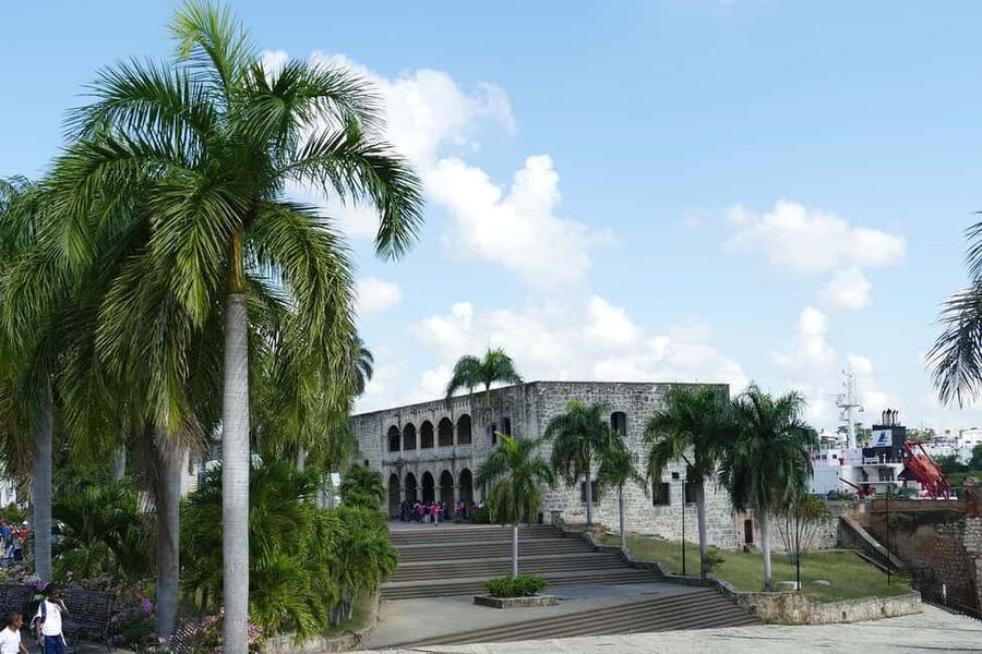 Exclusive VIP Excursion: Santo Domingo from Punta Cana – Private Service - Los Tres Ojos National Park: caves, crystal water, and Taino legend
