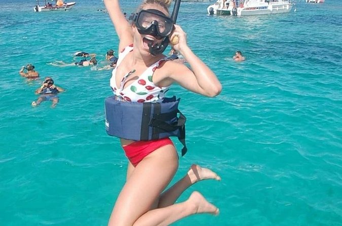 Fiesta en el Mar: Party Boat Punta Cana - Stop 2: DJ, open bar, snacks, and the party shift