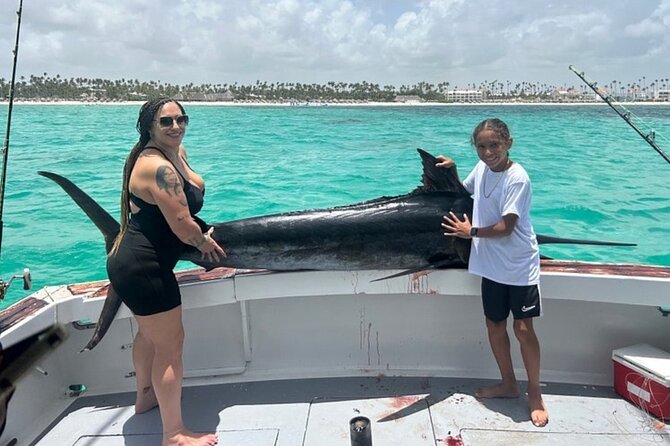 FISHING PRO CHARTERS - Boat Excursion - Sobre Las Olas - Fish you might catch, and why season matters