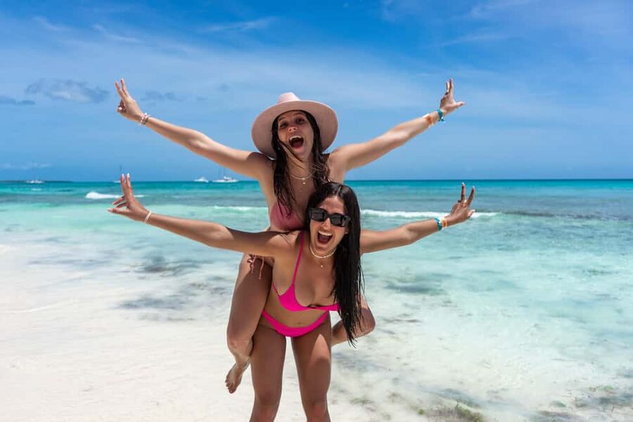 From Punta Cana: Catamaran Tour to Saona Island with Open Bar and Buffet - Saona Island in real time: photo stop, guided time, and beach breathing room