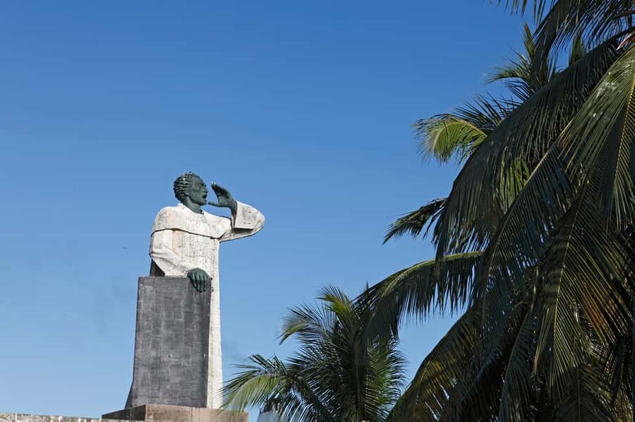 From Punta Cana: Full-Day Santo Domingo City Tour - Palace of Fine Arts, National Palace, and the feeling of official power