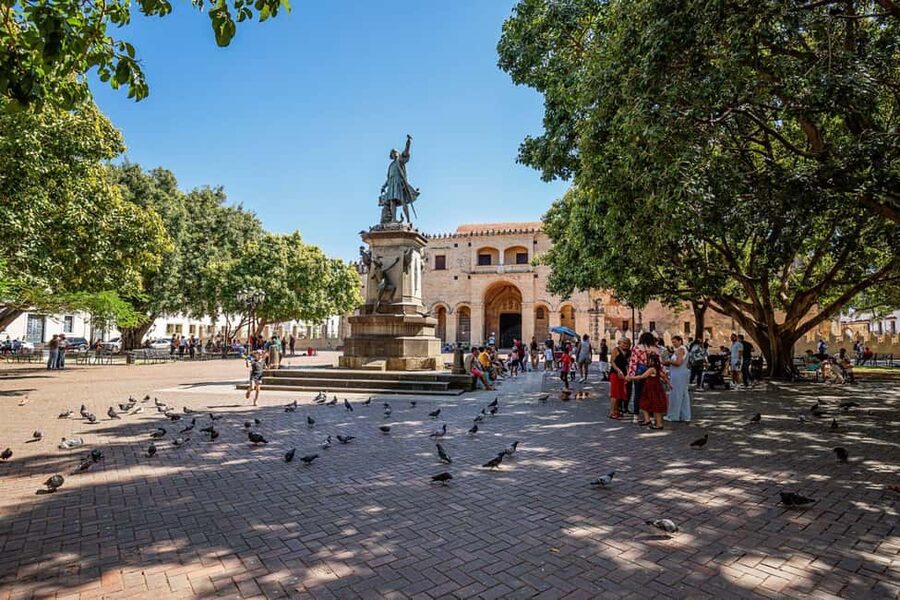 From Punta Cana: Santo Domingo Full-Day Tour with Lunch - El Faro a Colón: why an outside stop can still be worth it