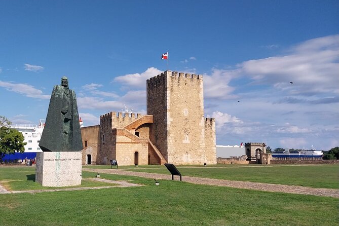 Full Day Santo Domingo Tour - Alcázar de Colón: Diego Columbus’s Residence and Castle-Scale Views