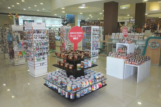 Guided Shopping Tour to Bella Mare Store (Cigars, Chocolate, Rum and Souvenirs) - Price and value: why $6 can still make sense