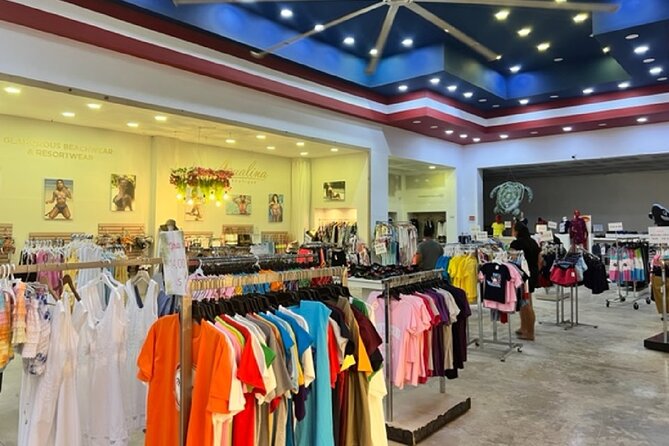 Guided Shopping Tour to Bella Mare Store (Cigars, Chocolate, Rum and Souvenirs) - Guides in the mix: how Eddie, Javier, and Francois shaped the experience
