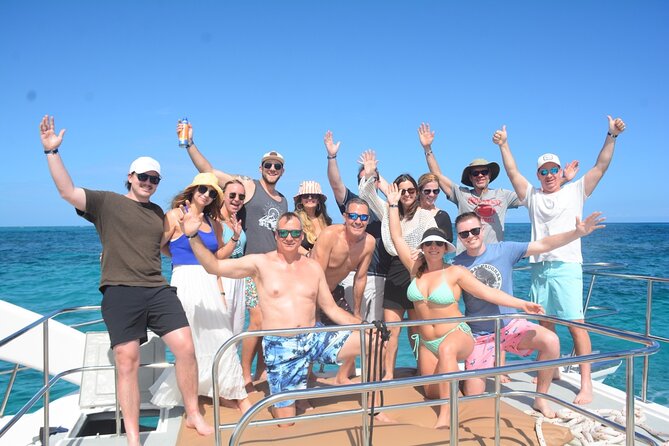 Half-Day Private Party Boat and Snorkeling in Punta Cana - Natural Pool Sandbar Stop: The Laid-Back “Wade and Sip” Moment