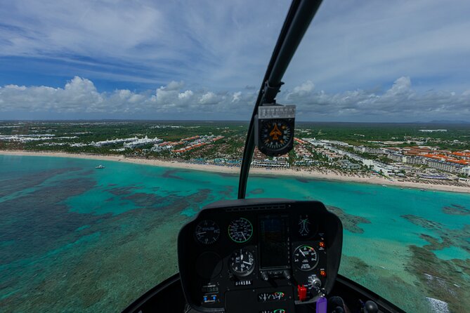 Helicopter tour of Punta Cana - Circuit 1 Over Punta Cana: Cap Cana Marina and Celebrity Villas