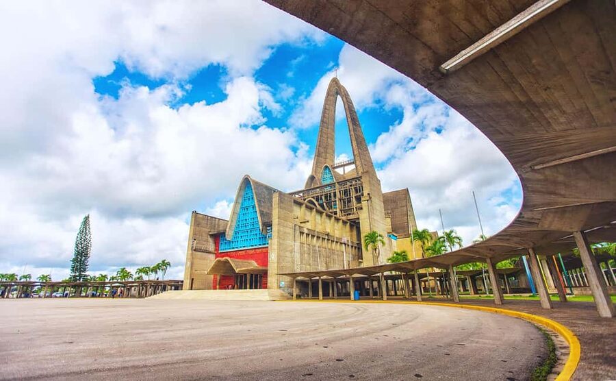 Higuey discovery, coffee and cocoa tasting from punta cana - Entering the Basilica of Higüey, love offering, and the old vs new church choice