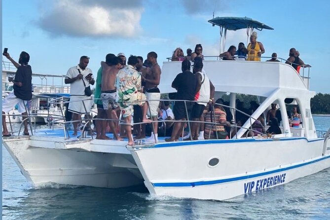Hip Hop adult only Party Boat with Unlimited drinks and Sandbar - Reef snorkeling stop: what you’re really paying for