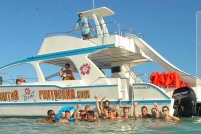 Hip Hop Beat and Live Dj Adults Only Party Boat and Free drinks - Punta Cana Party Boat at 3 pm, when the day turns into a show