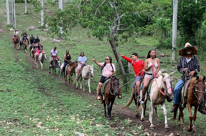 Horseback Riding with Pickup from Punta Cana - Gift shop time and souvenir strategy that does not overcomplicate things