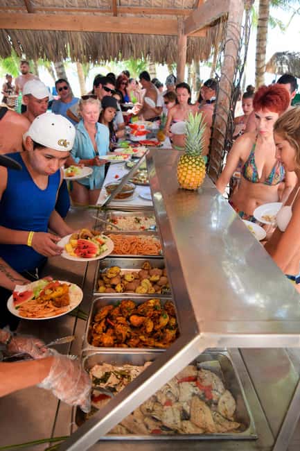 isla saona día completo - The two-hour Saona Island break: beaches, shade, and free time