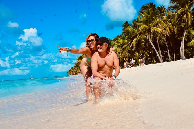 Isla Saona Exclusive Tour with Catamaran & Natural Pool - What the Shared Group Setup Feels Like (and Who It Suits)