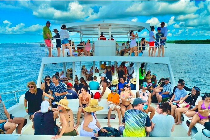 Isla Saona Exclusive Tour with Catamaran & Natural Pool - What’s Included, What’s Not, and Small Cost Traps