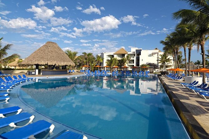 Majestic Elegance - Round Trip Shuttle - Punta Cana Airport - The price that actually makes sense for families and small groups