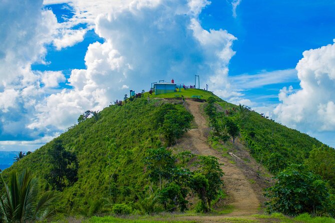 Montaña Redonda - Punta Cana pickup and air-conditioned ride logistics