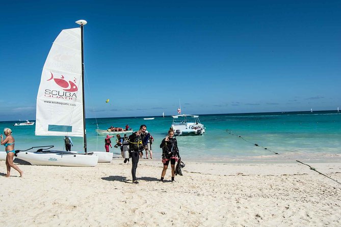 Open Water Diver - Bávaro - What you’re really buying in Bávaro: PADI or SSI at 18 meters