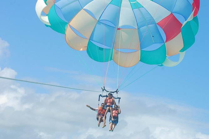 Parasailing Punta Cana - Getting Ready: What Happens Before You Fly
