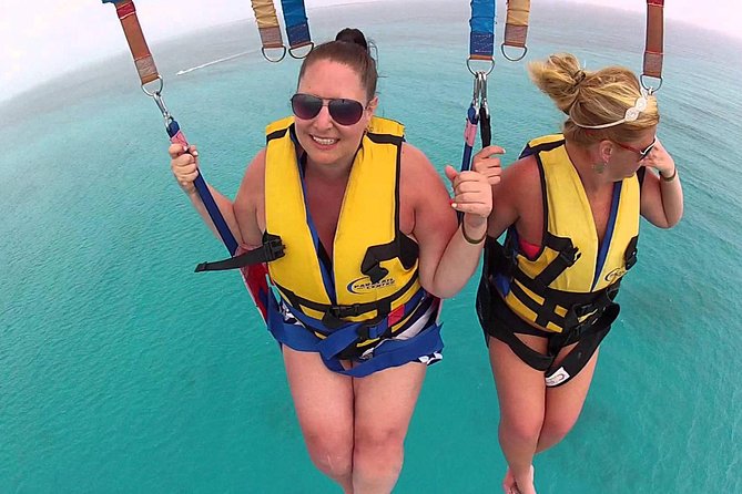 Parasailing Yacht Experience in Punta Cana - Punta Cana parasailing from a yacht platform: what the flight feels like