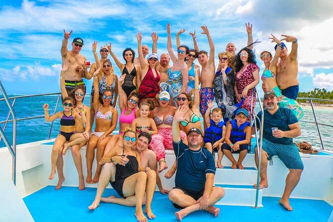 Party Boat / Catamaran Party in Punta Cana - The Afternoon Route: Bávaro Coast to the Natural Pool