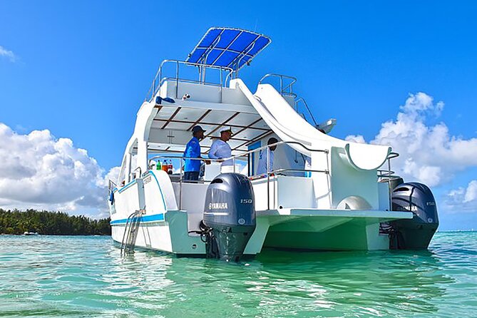 Party Boat / Catamaran Party in Punta Cana - Music, Dancing, and the Onboard Party Tone