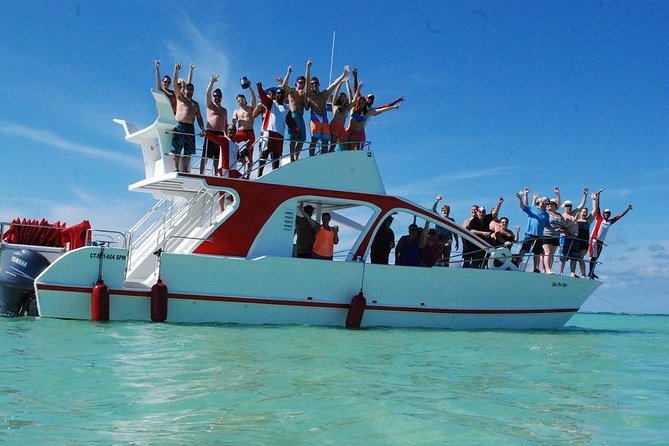 Party Boat Cruise from Punta Cana - Floating bar at the natural pool: drinks, alcohol, and the party rhythm
