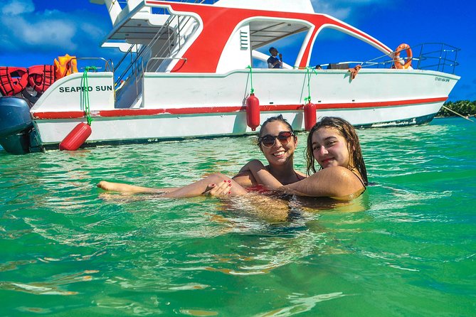 Party Boat Cruise from Punta Cana - Snacks and photos: the two details that can surprise you