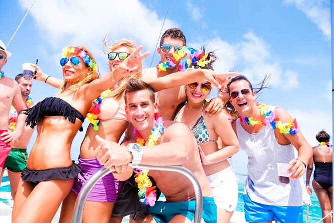 Party boat in Catamaran with Open Bar Only Adults + Snorkeling - Key highlights worth caring about